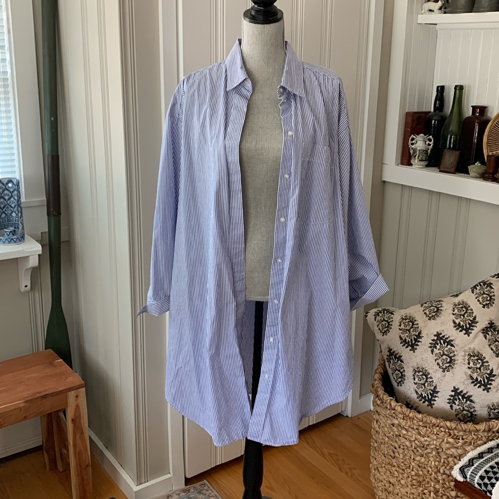 Xtra long button down shirt 100% cotton pinstripe